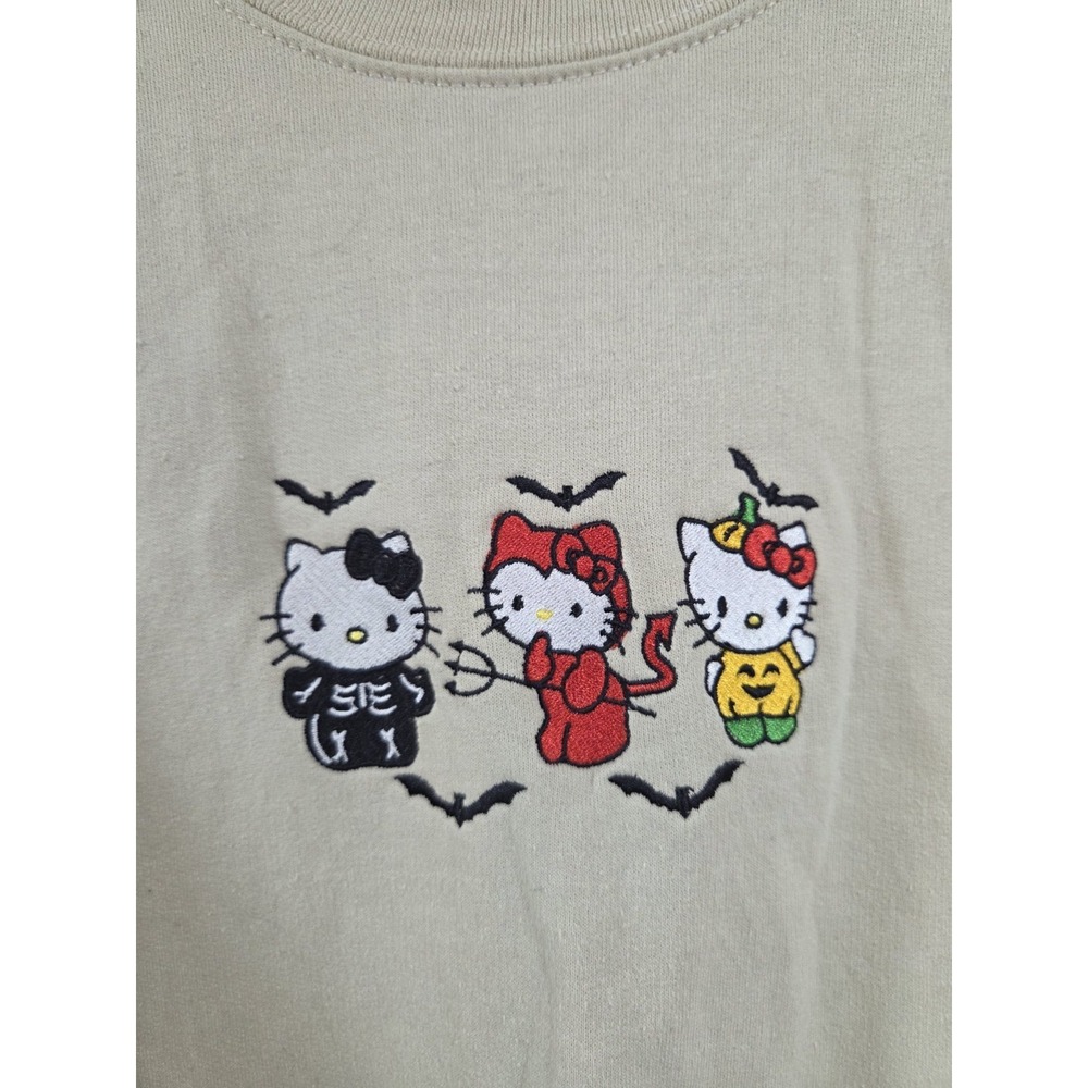 Hello Kitty Sanrio Halloween Embroidered Trick or Treat Sweatshirt MED - Picture 3 of 9